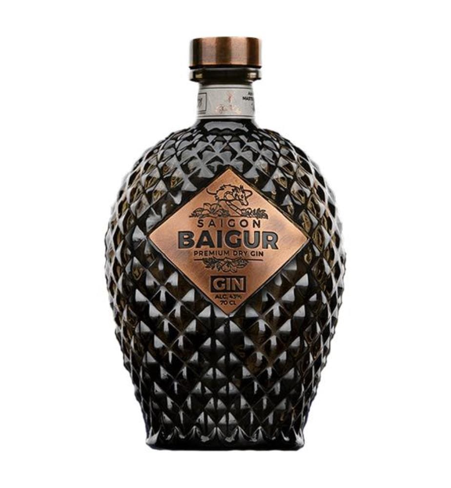 Saigon Baigur Dry Gin 70 cl + 6x Fever-Tree Premium Indian Tonic Water