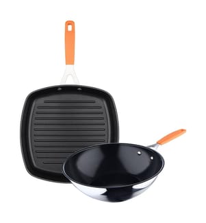 Set composto da padella compatta San Ignacio (28x28 cm) + wok (Ø 28 cm) in alluminio forgiato per piani a induzione","detected_source_language":"FR