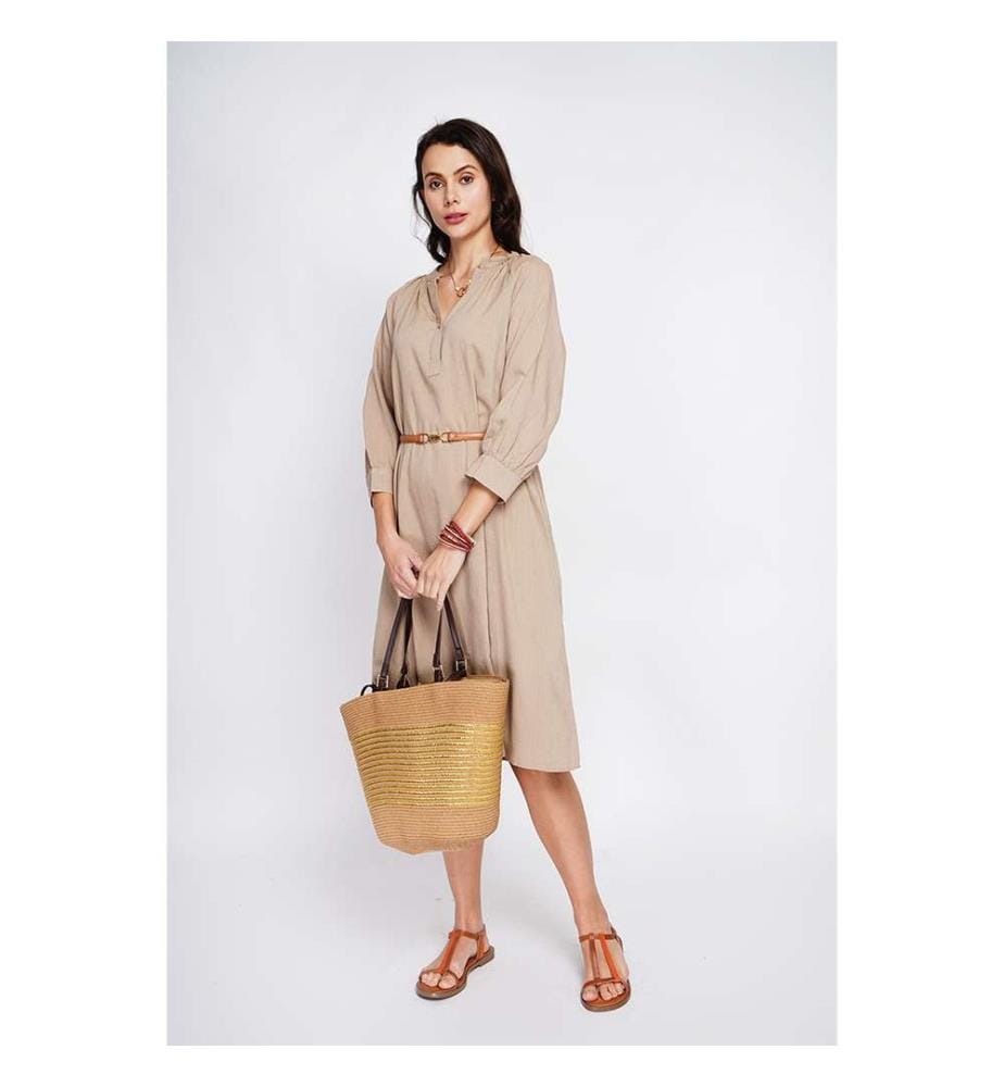 Robe longue évasée, boutonnée sur le devant et à manches longues - Camel