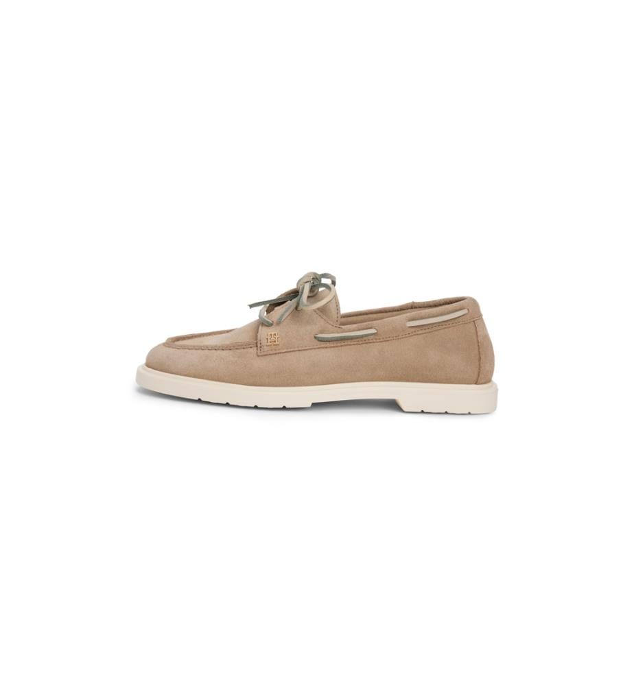 Chaussures bateau en daim à lacets légères - Sandalwood