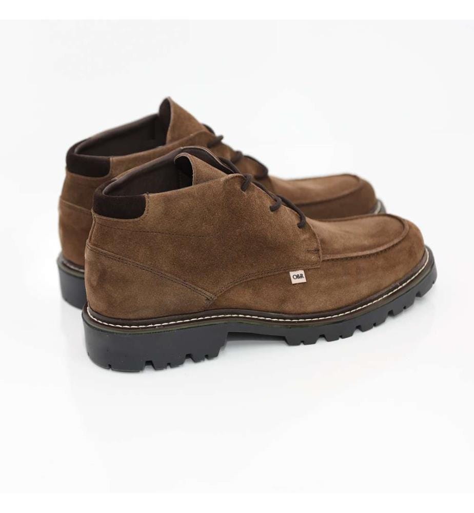 Stiefel aus beigem Wildleder
