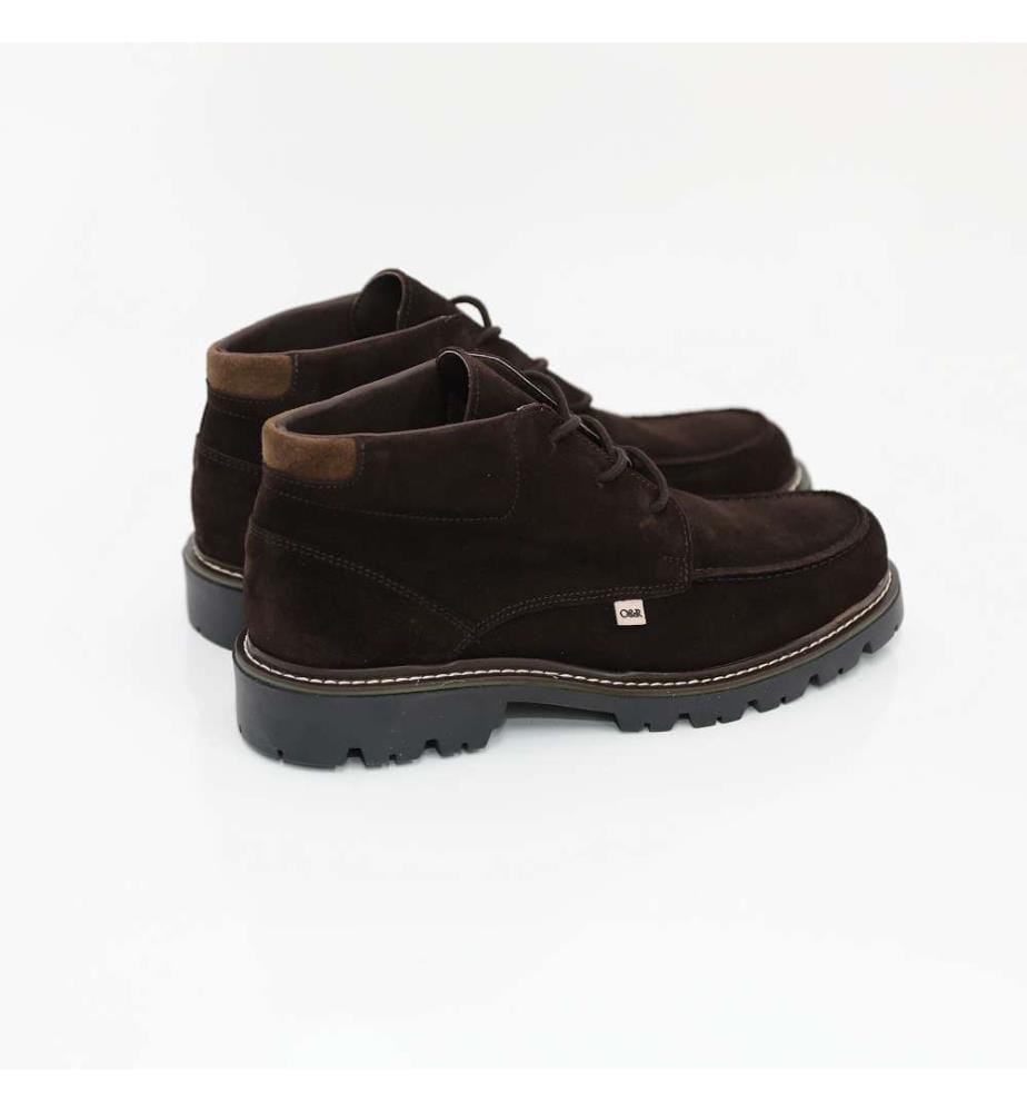 Brauner Wildlederstiefel