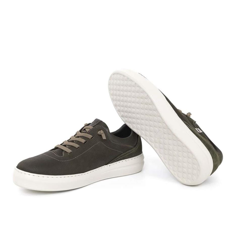 Sneaker aus Nubukleder - Grün