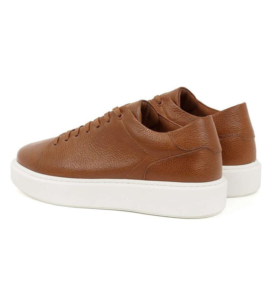 Hellbraune Leder-Sneakers