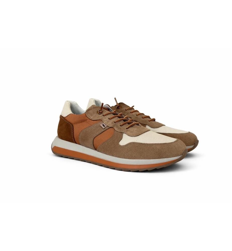 Sportschuh aus hellbraunem Wildleder