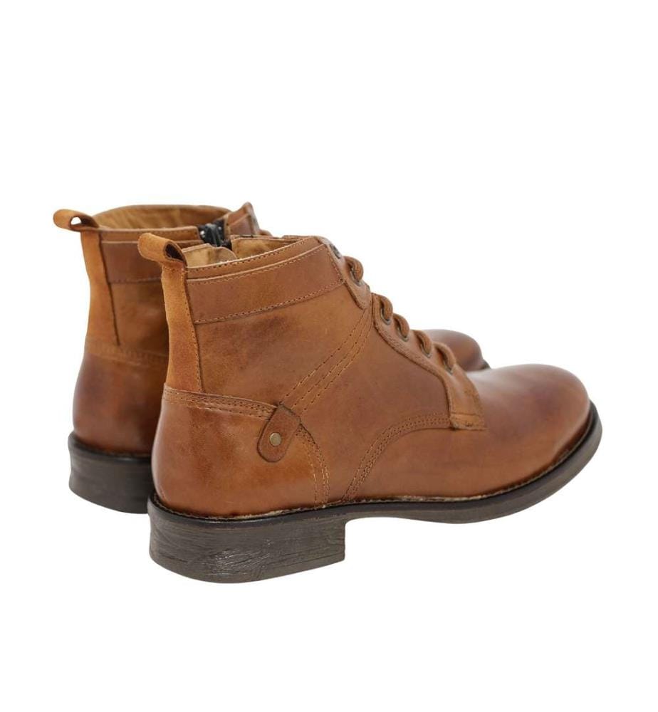 Hellbrauner Lederstiefel