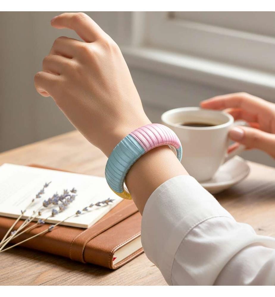 Starres Armreif-Armband - Mehrfarbig