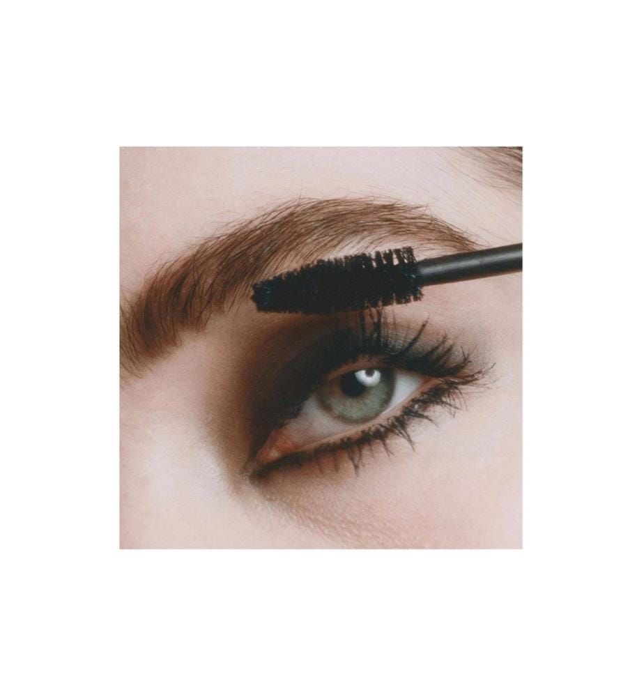 MÁDARA Come Closer Infinite Lash Schwarz