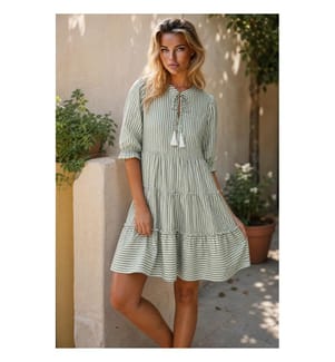 Flattering ruffled short-sleeved dress with green stripes, knotted collar and tassels