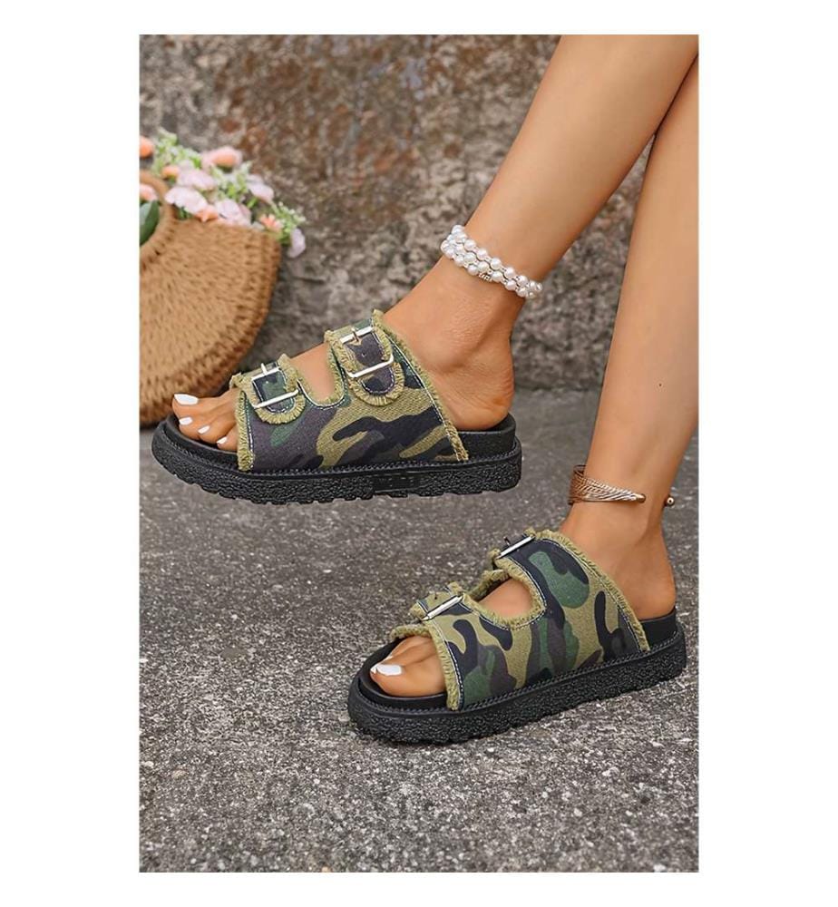 Retro Sandals in Openwork Denim - Green
