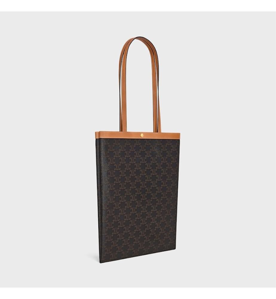 Medium-sized flat tote bag made of Triomphe canvas - Honey