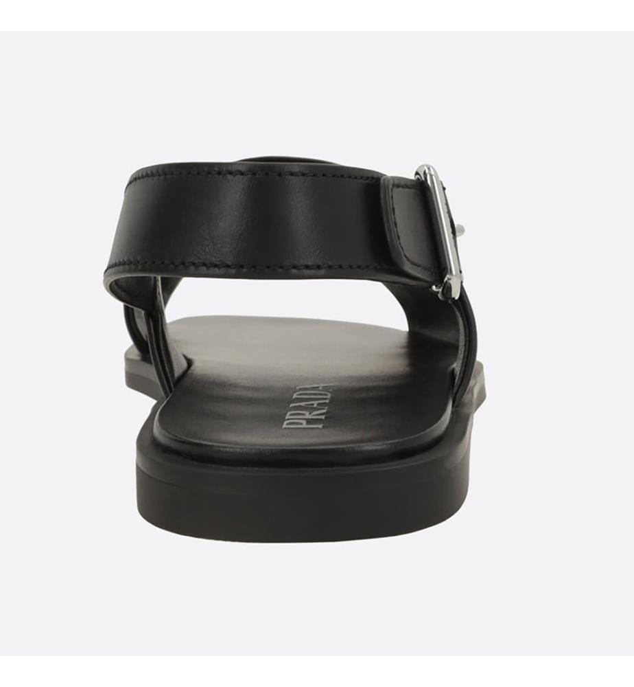 Flat Sandals in Smooth Leather - Black