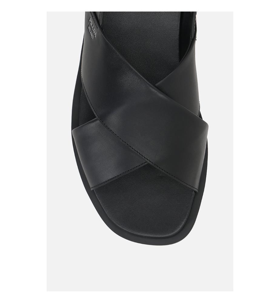Flat Sandals in Smooth Leather - Black
