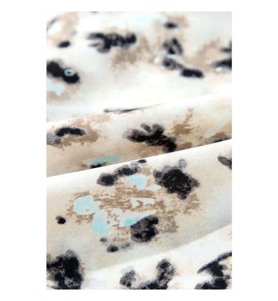 Vestito leopardato color kaki, con bottoni sul davanti, maniche a 3/4, orlo con volant - kaki