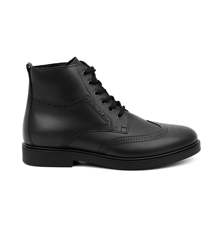 Schwarzer Lederstiefel