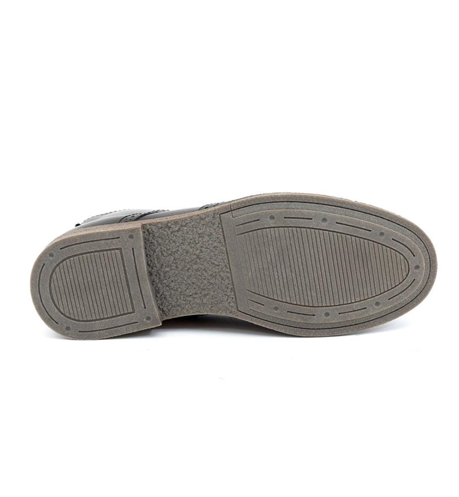 Schwarzer Lederstiefel