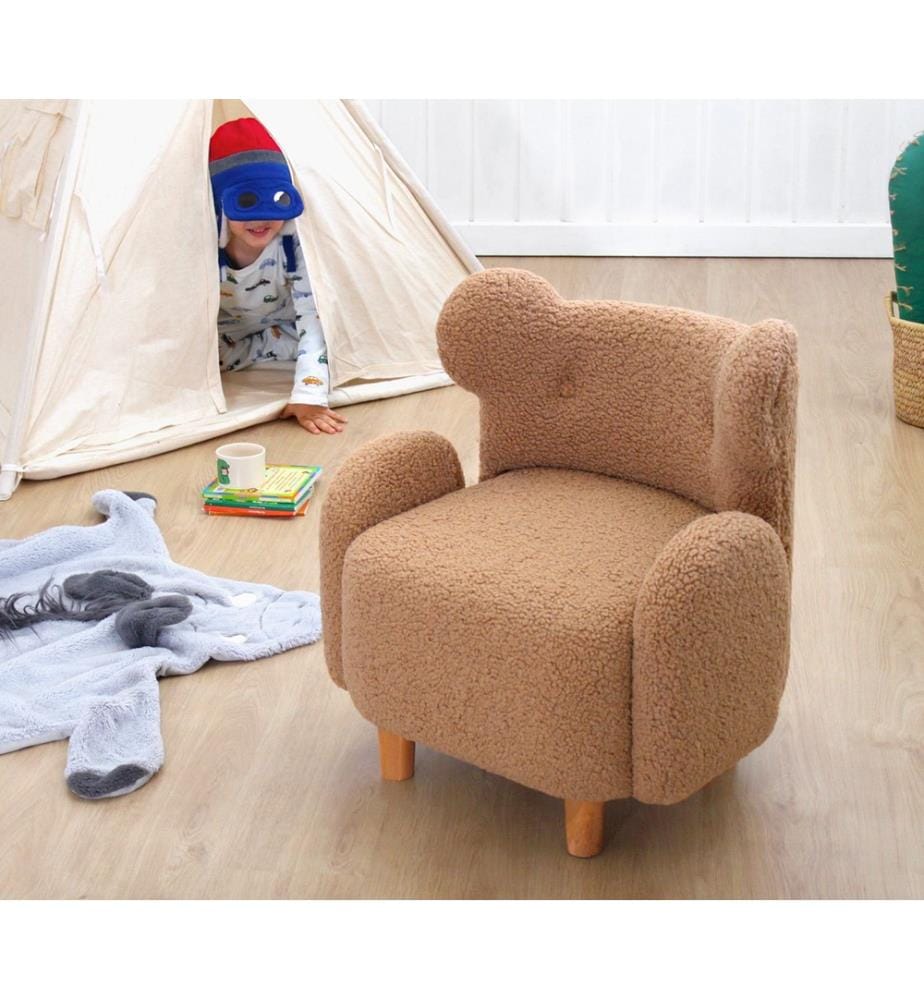 Poltrona a orecchioni per bambini, marrone, 100% pelliccia sintetica, gambe in legno.