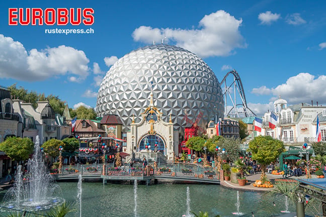 Hin- und Rückfahrt, 2 Eintritte zum Europa-Park und Übernachtung