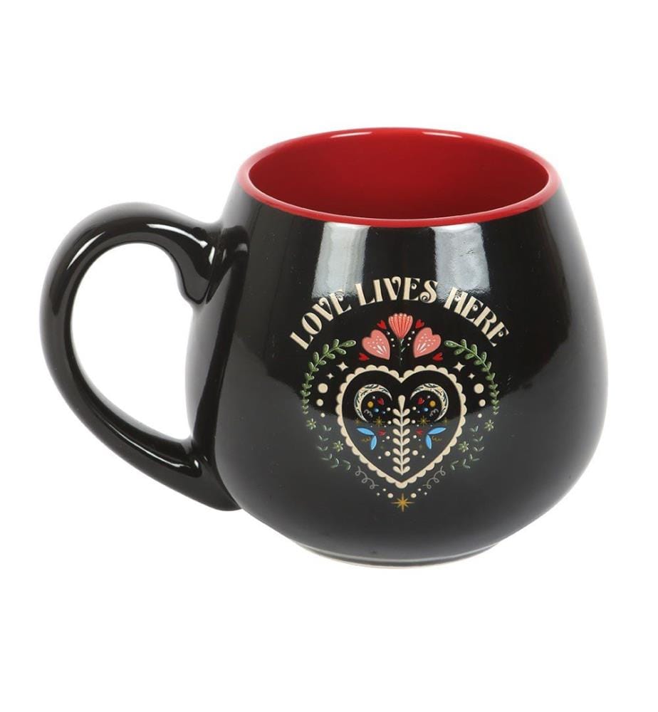 Something Different Love Lives Here Folk Heart 500ml Mug