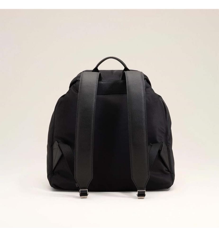 „Marcel“ Rucksack mit Klappe – Schwarz