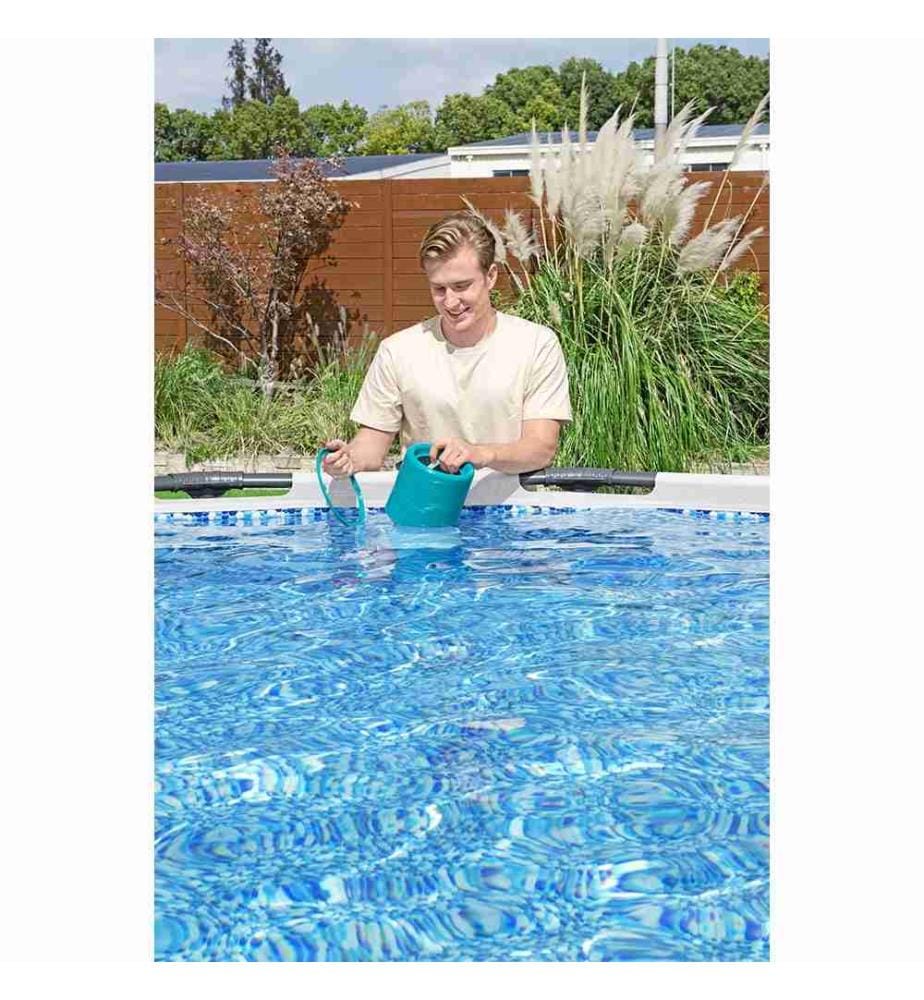 Pool-Oberflächenski mmer