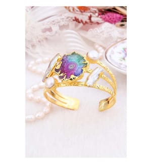 Armband aus Perlen und Quarz – mehrfarbig