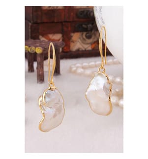 Pearl Earring - White 