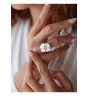 Pearl Ring - White