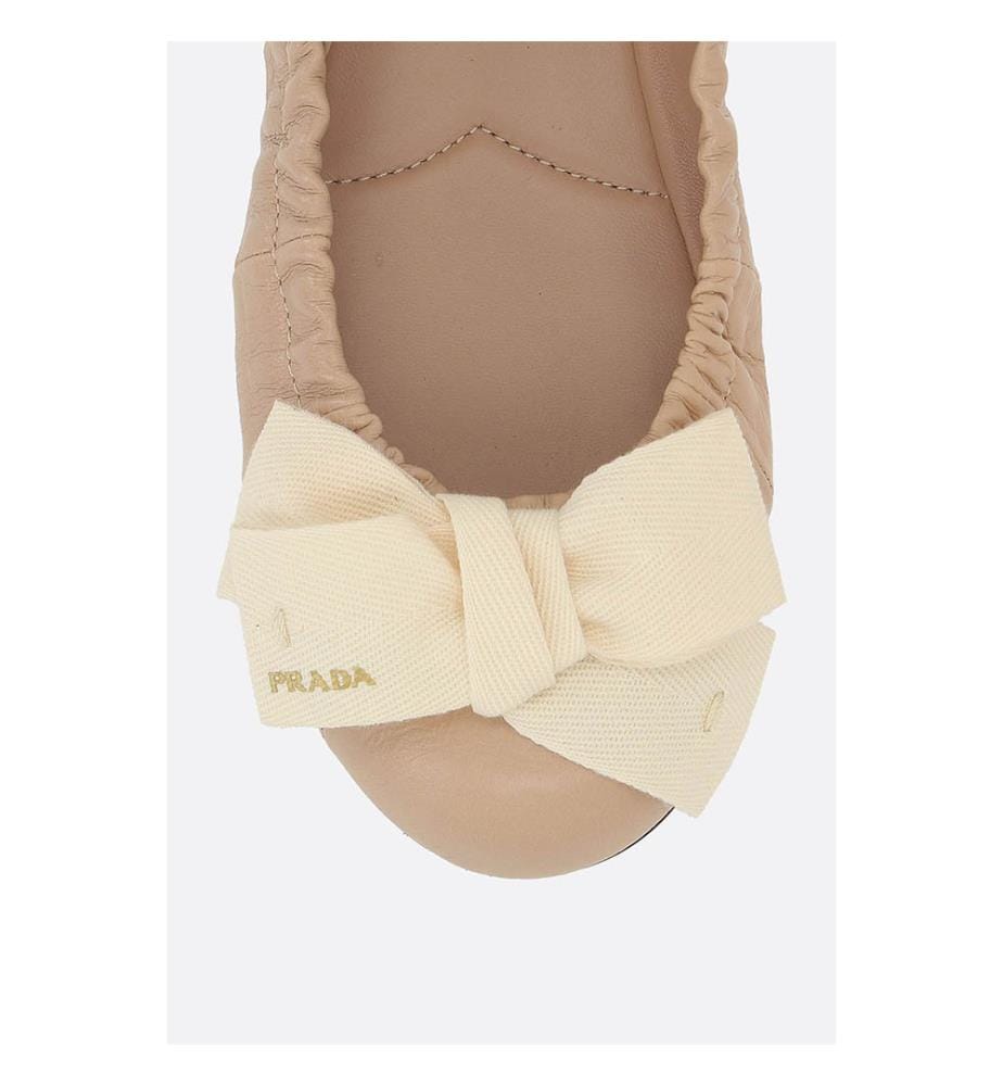 Ballerines en cuir lisse avec noeud - Sable