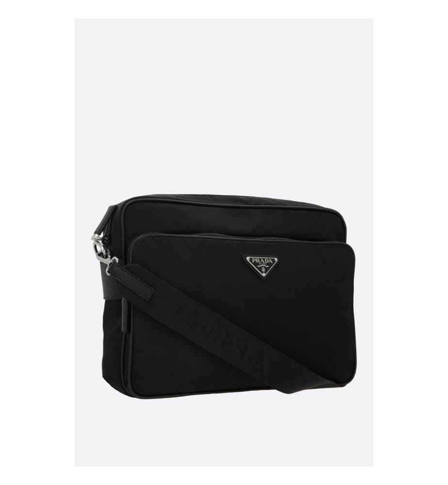 Borsa a tracolla in Re-Nylon e pelle Saffiano - Nera