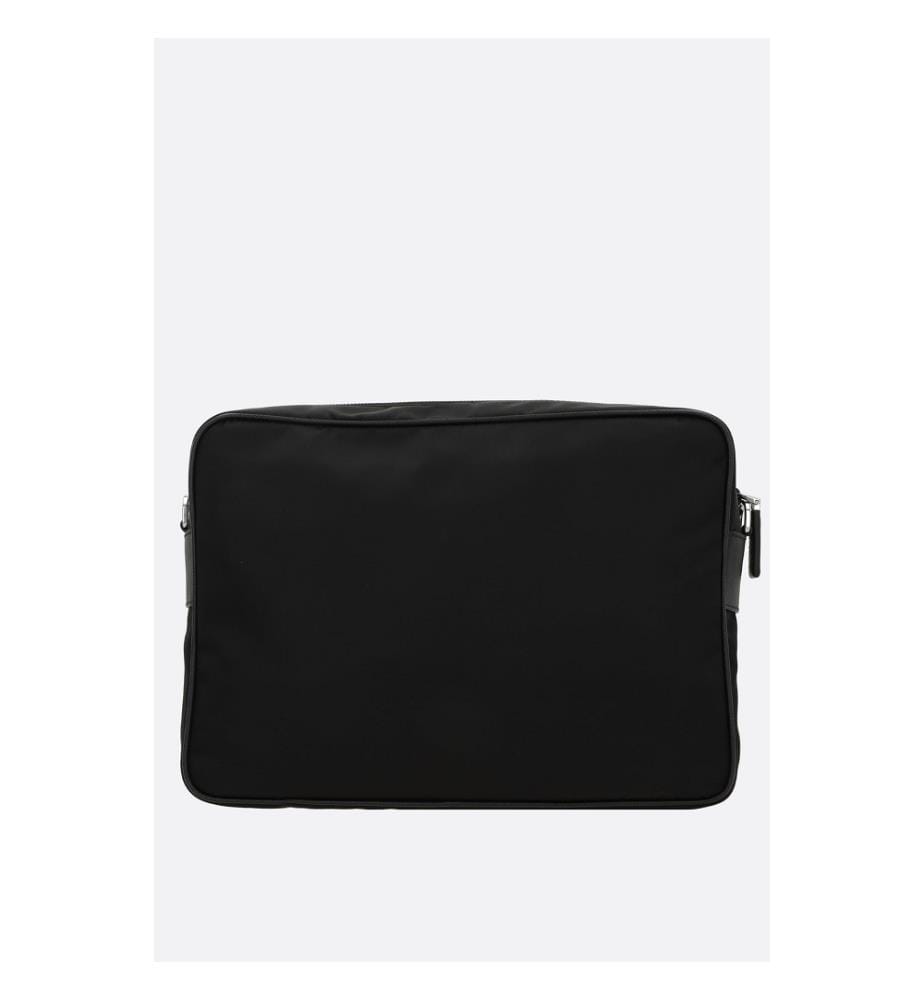 Borsa a tracolla in Re-Nylon e pelle Saffiano - Nera