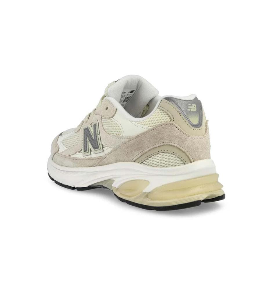 Sneaker 2010 – Grau