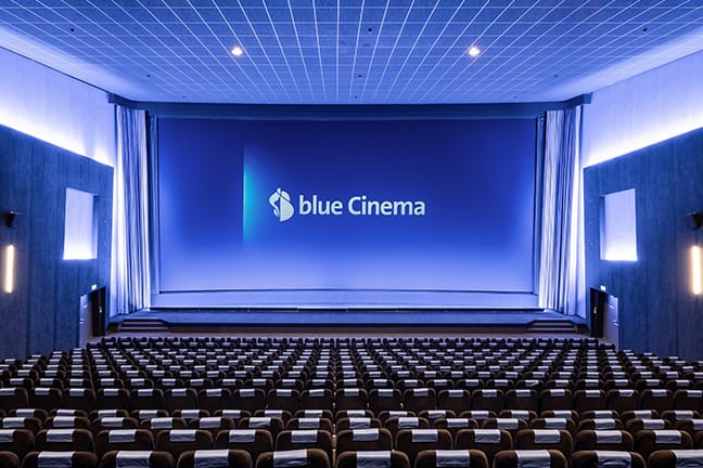 Ingresso al blue Cinema