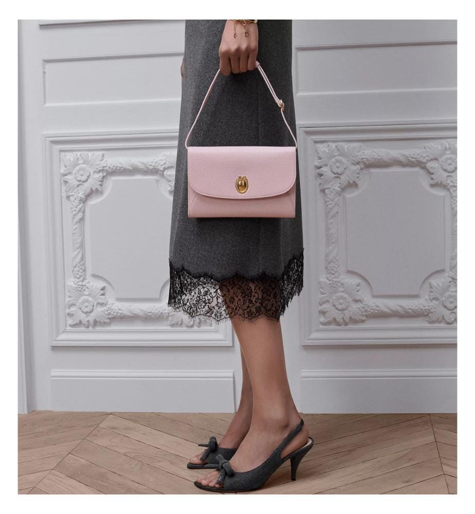 Medallion-Clutch aus Kalbsleder – Mehrfarbig-rosa