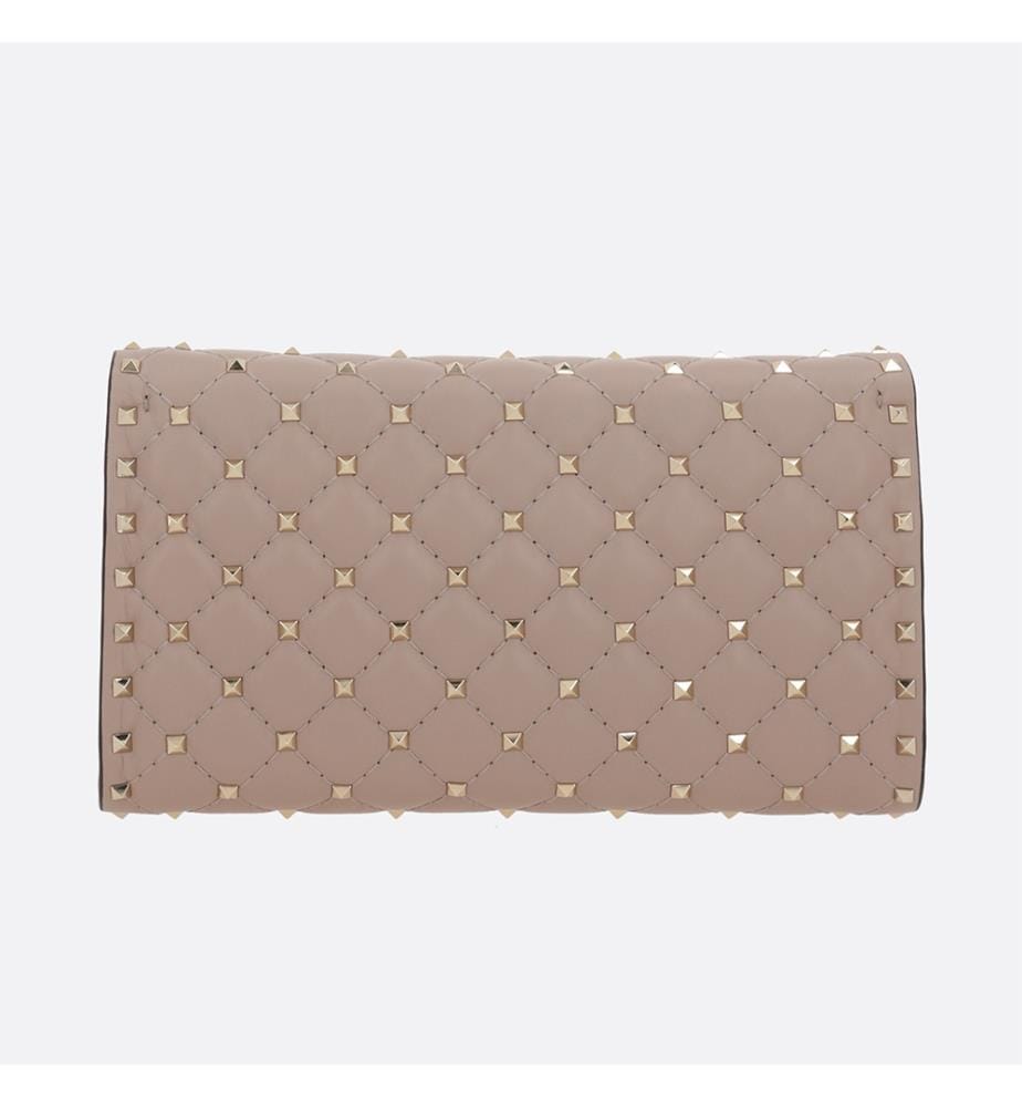 Rockstud Spike-Clutch mit Kette aus gestepptem Nappaleder – Poudre