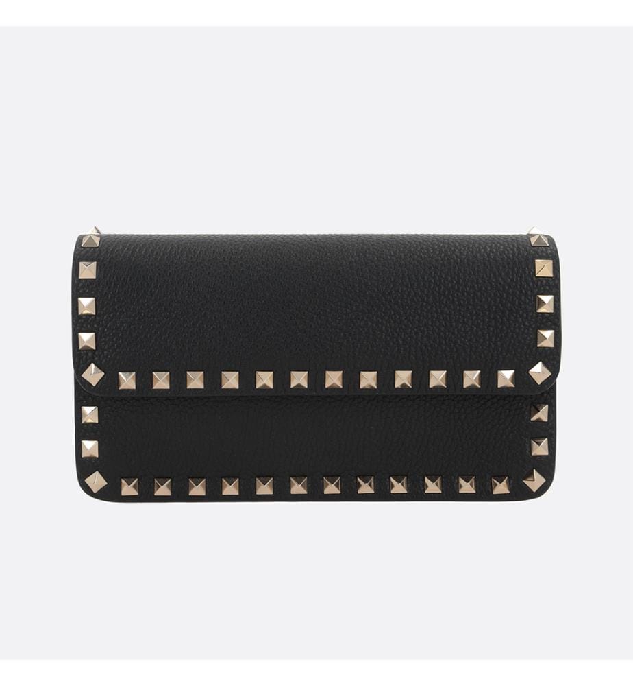 Rockstud-Geldbörse mit Kette aus genarbtem Leder – Schwarz