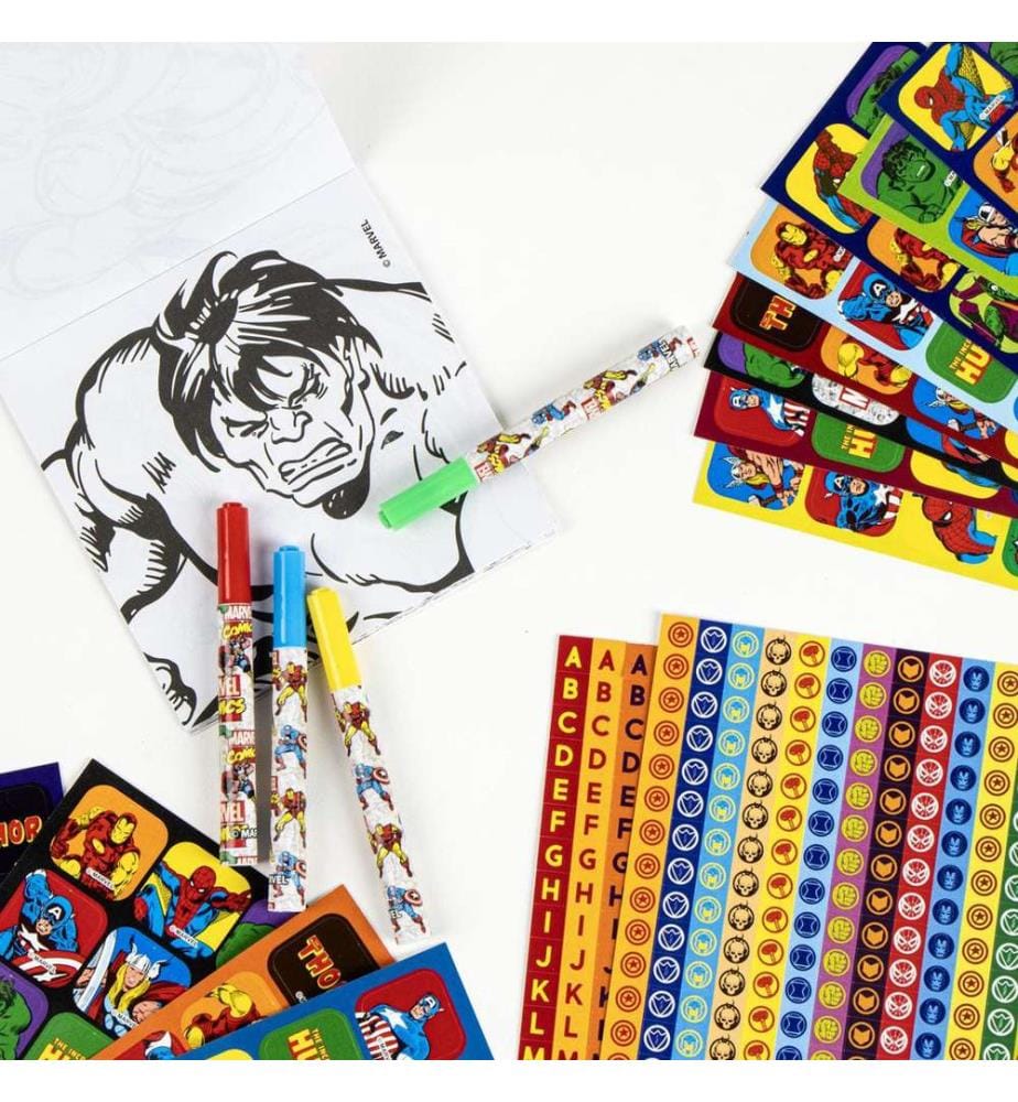 Set mit 1.000 Marvel-Aufklebern