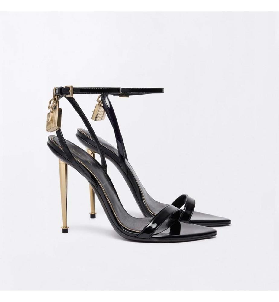 Sandales nues à bout pointu avec cadenas en cuir brillant - Noir