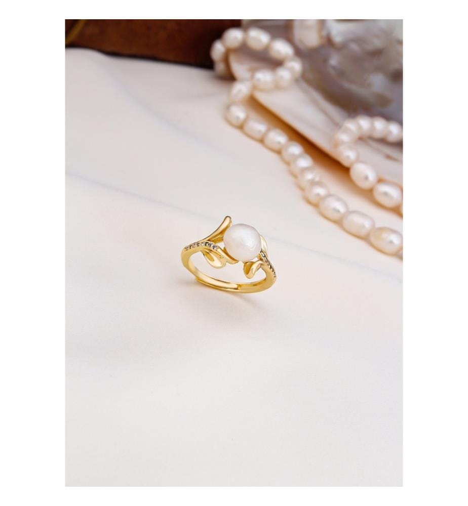 Pearl Ring - White