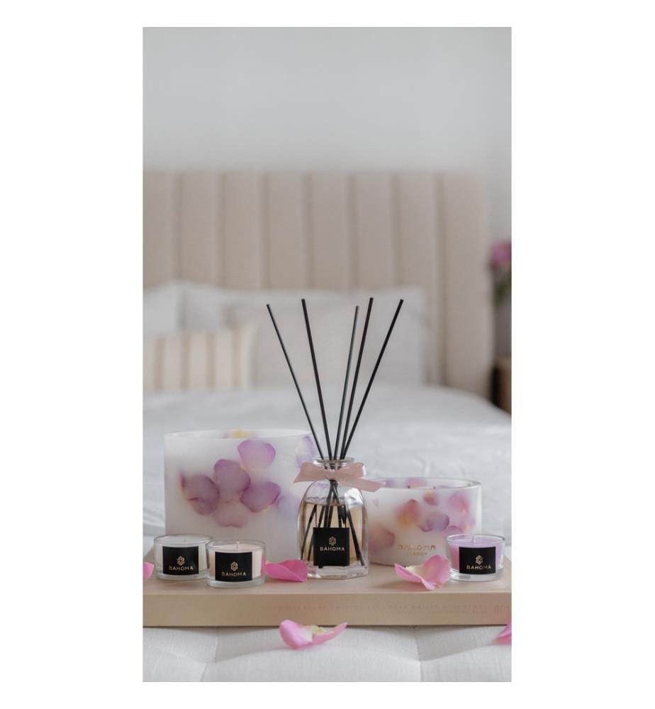 Velvet Rose Botanical Scented Candle - 1,600 g