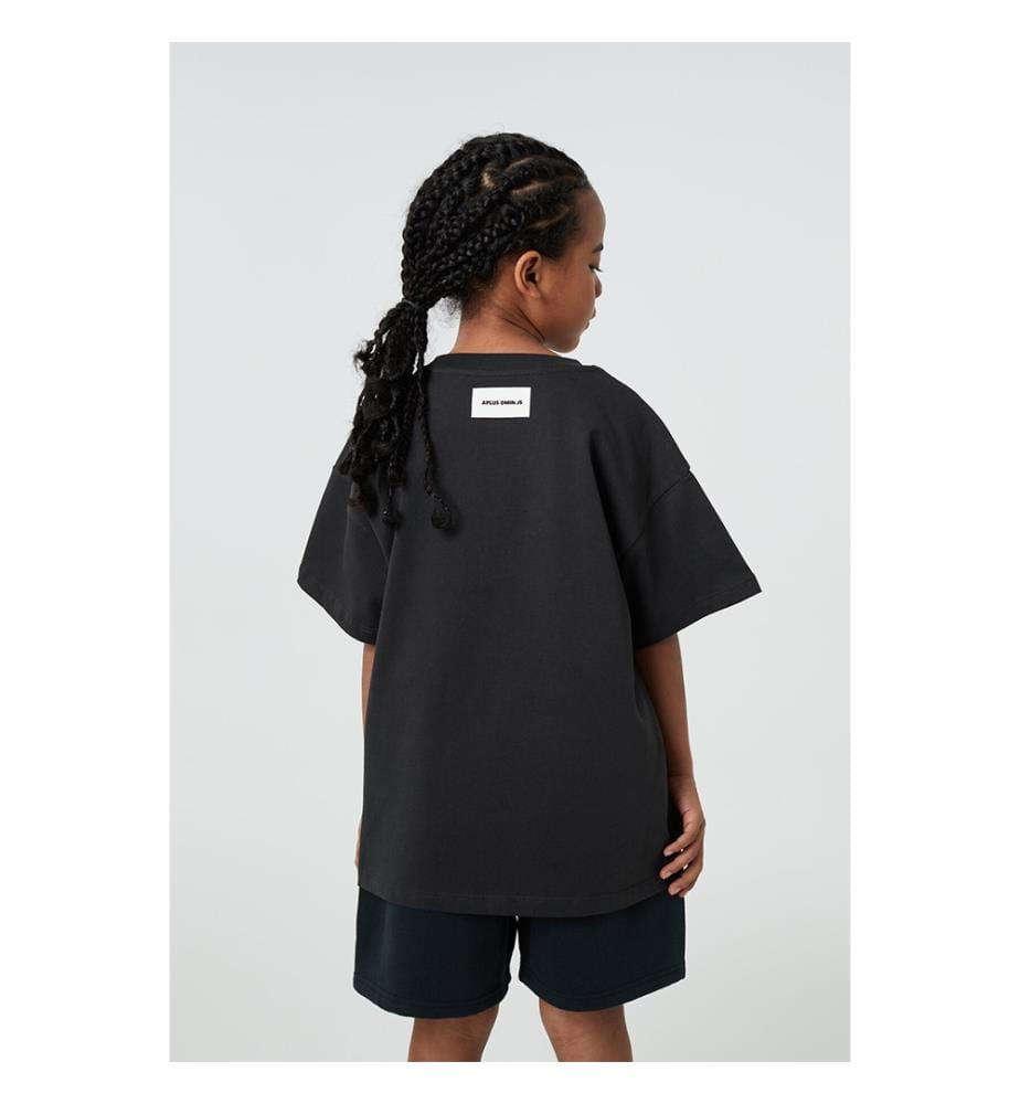 T-Shirt mit kantigem Logo – Schwarz