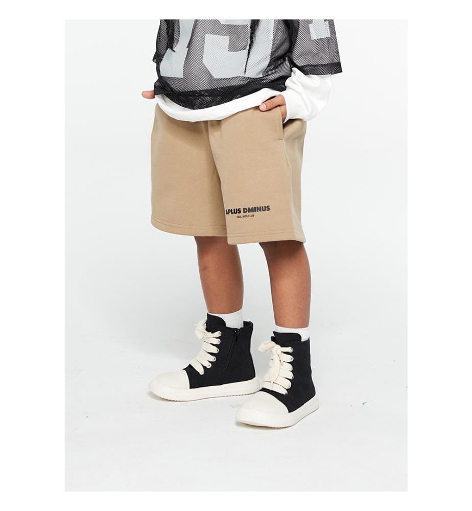 Fleece-Shorts mit Kordelzug und gestapeltem Logo – Khaki