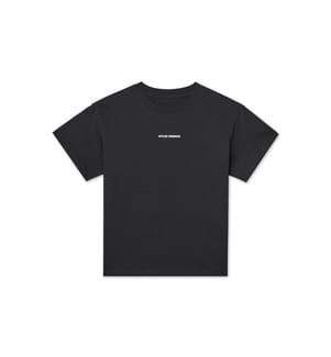 T-Shirt mit kleinem Logo und geradem Schnitt – Schwarz