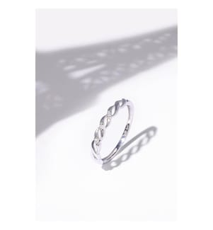 Ring Beautiful Twist - Weissgold 375/1000