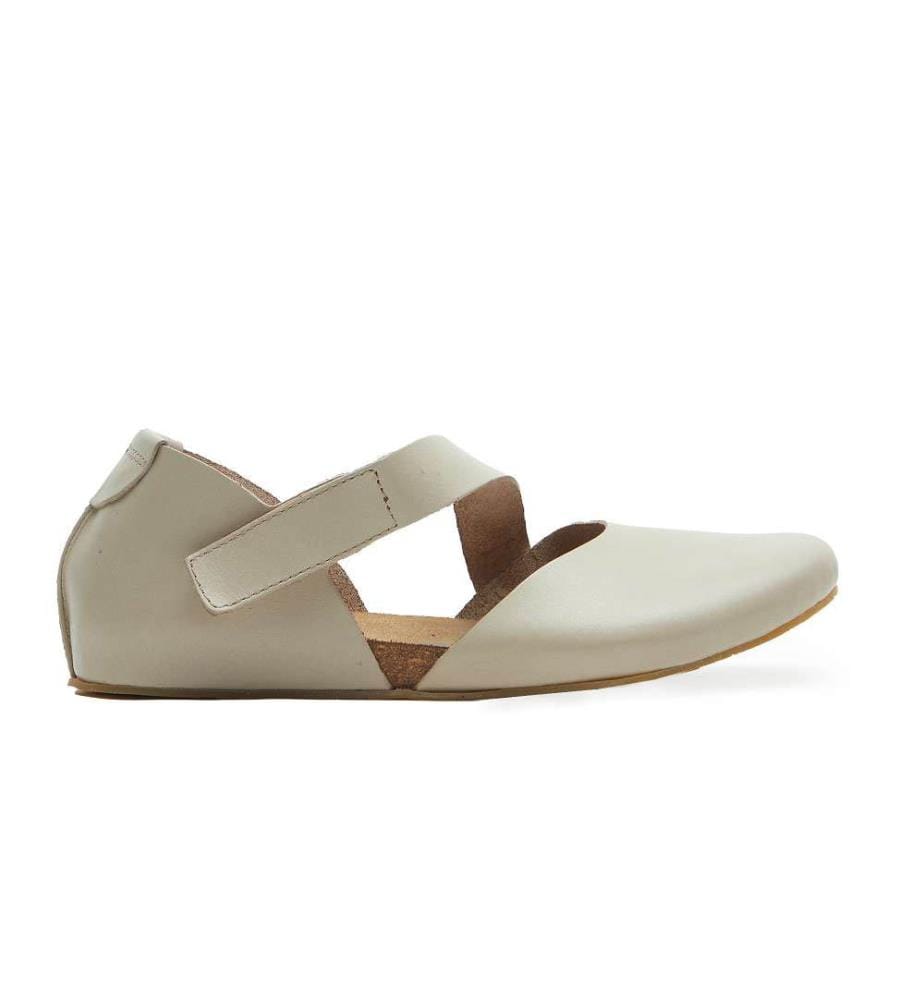 Flache Lederschuhe mit Korkfussbett - Beige