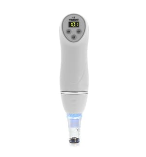 Instrument de peeling, aspiration des points noirs, microdermabrasion au diamant. Nettoyage de la peau et des pores