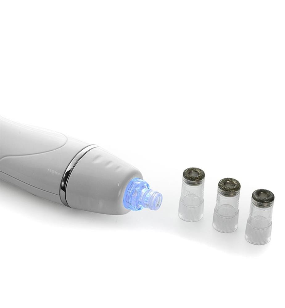 Instrument de peeling, aspiration des points noirs, microdermabrasion au diamant. Nettoyage de la peau et des pores