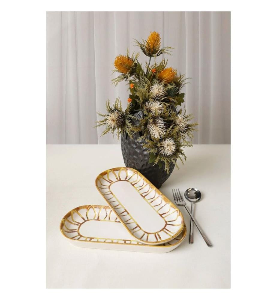 Set of 2 dishes - White, brown, and yellow