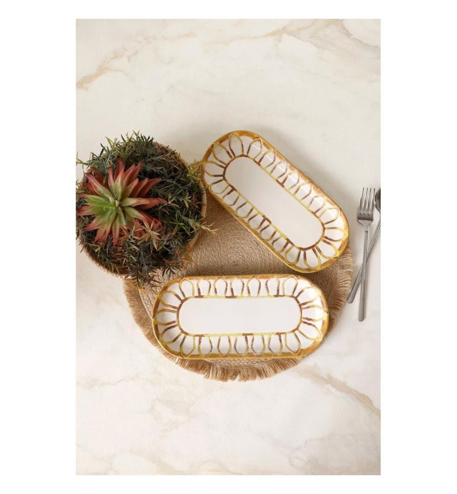 Set of 2 dishes - White, brown, and yellow