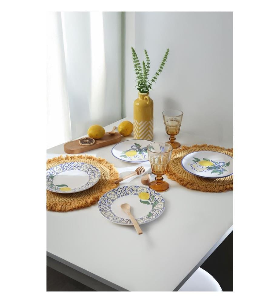 Set of 4 cake serving pieces - White, navy blue, and yellow